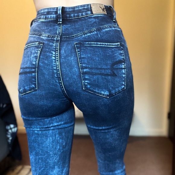 American Eagle Jeans/Jeggings - Picture 2 of 8